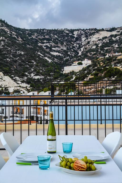 Peyia Pearl Apartment Bagian luar foto